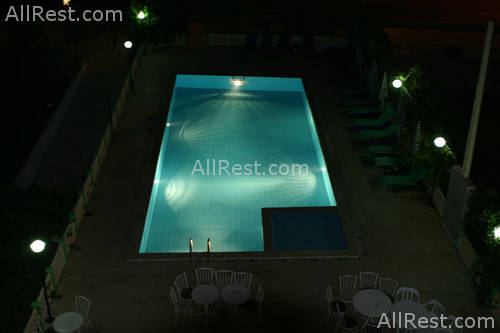 Latif Hotel 5